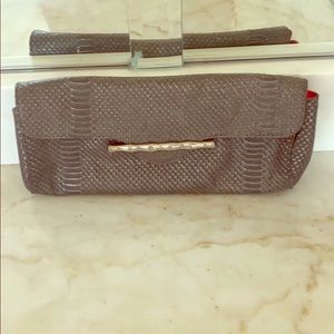 Gorgeous Elaine Turner snakeskin clutch